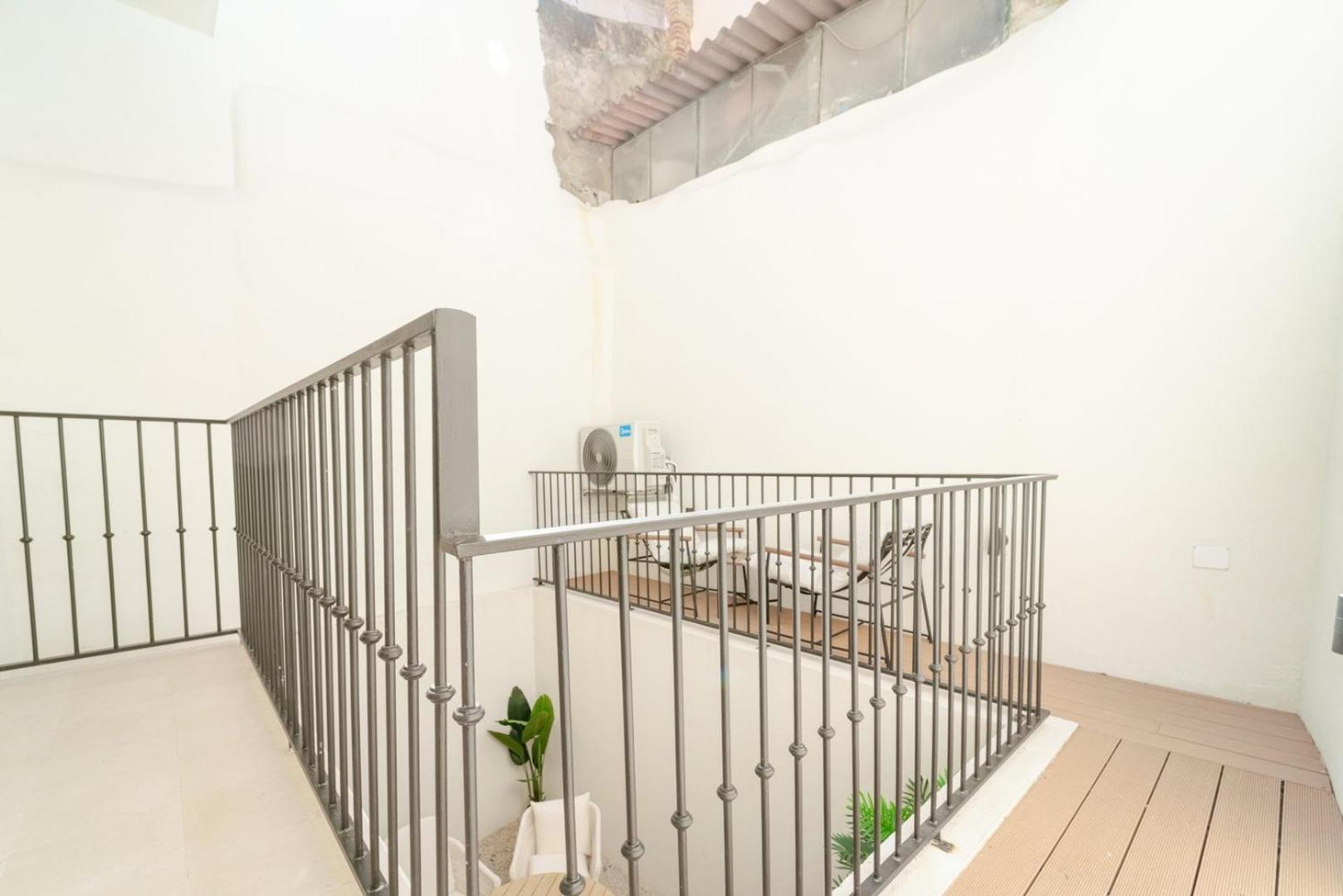 Apartamento Newly Renovated 2br With Ac & Terrace | By Airnest Lisboa